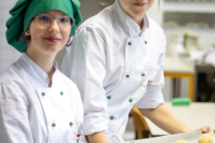 034_SZE_Infotag_2025_26