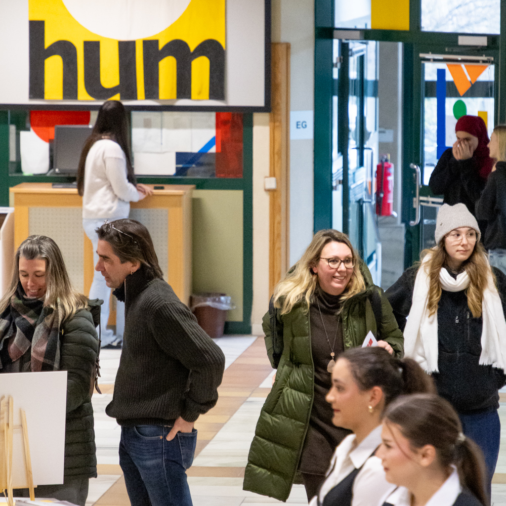 001_SZE_Info_Tag_2025_26