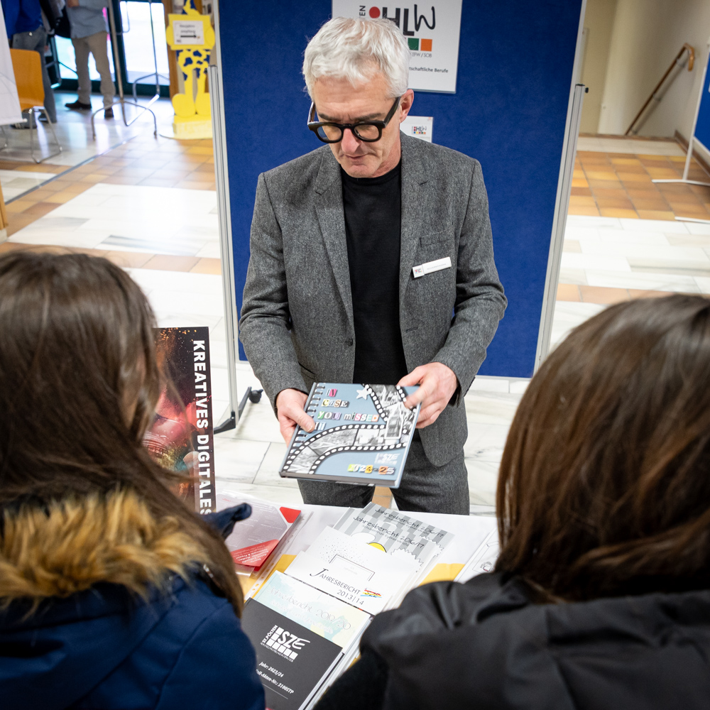 005_SZE_Info_Tag_2025_26